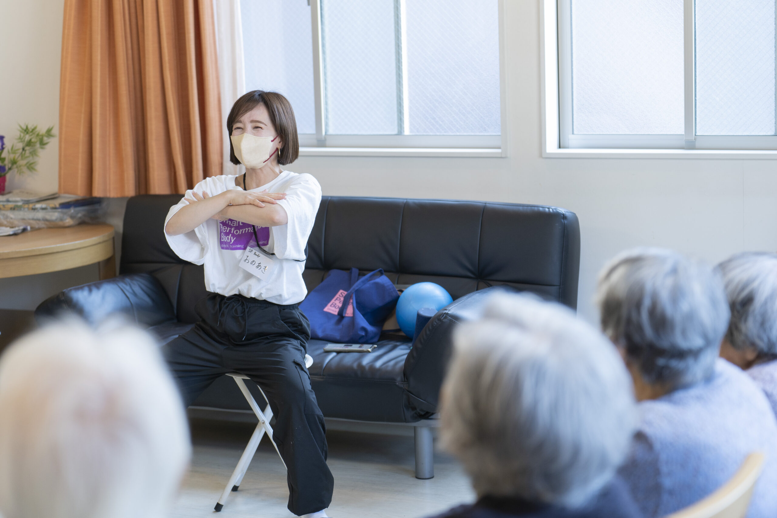 【トレーナーインタビュー】認知症高齢者に楽しんで取り組んでもらうための想いと工夫